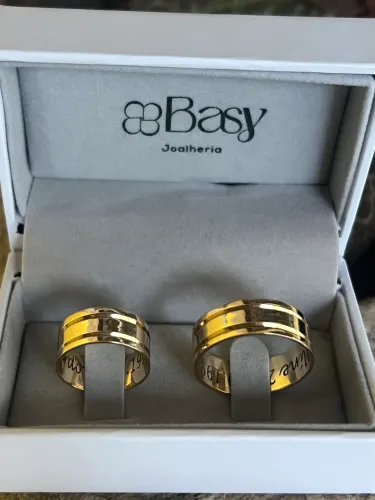 PAR ALIANÇA OURO 18k RETA COM DOIS FRISOS 9 MM 12 GRAMAS 