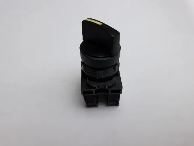 ZBE 101 Grampo de parafuso com interruptor rotativo 4D