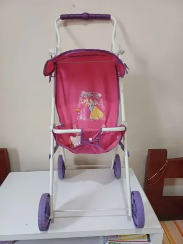 Carrinho de boneca Princess