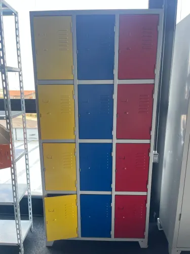 Móveis de aço em geral 