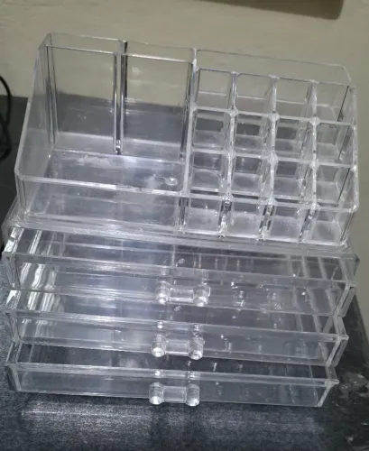 Organizador de batom e joias 