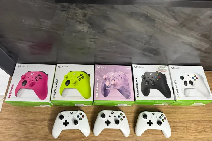 CONTROLES XBOX ONE S E SÉRIES S SEMI/NOVOS ORIGINAIS PREÇOS NA DESCRIÇÃO