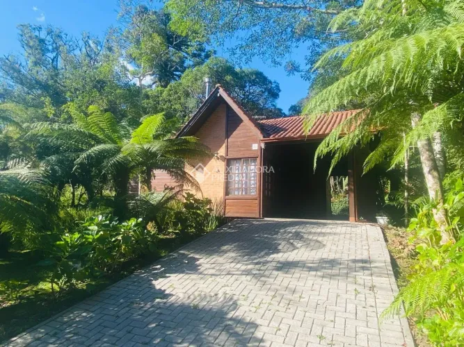 Casa em São Francisco De Paula, bairro Colinas