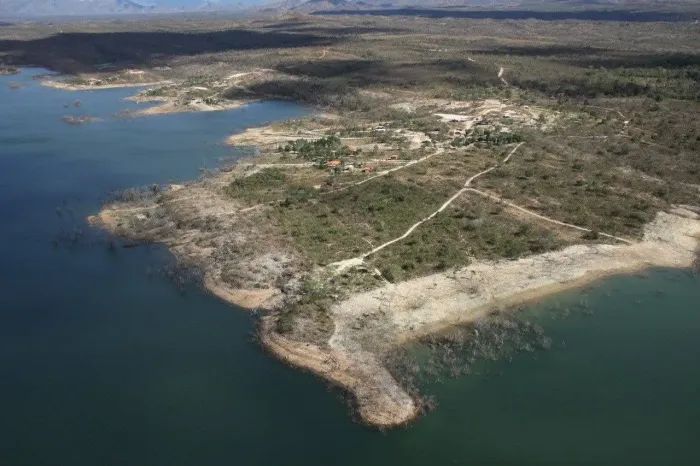 Ótimos lotes na Serra da Mesa, apenas 4,7km de estrada de chão.