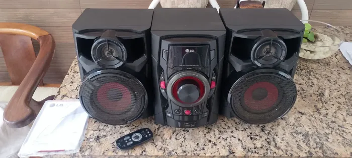 Som mini system LG 130W semi novo com NF 