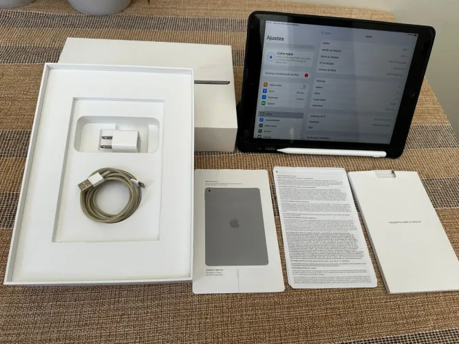 にゃんApple iPad 8世代 ゴールド + Apple Pencil にゃんApple iPad 8世代 ゴールド + Apple Pencil にゃんApple