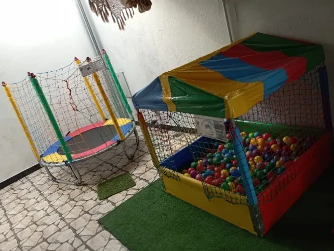 Locação de Cama Elástica e Piscina de Bolinhas para Festas de Aniversário