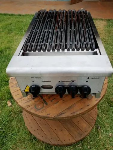 Char broiler Venâncio 45 cm (grelha a gás?