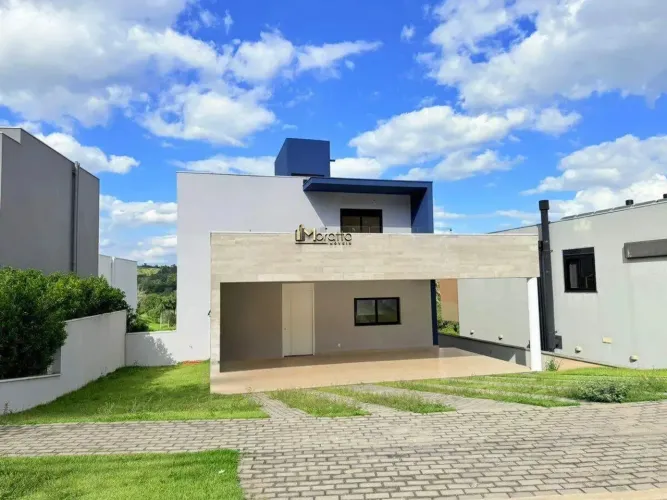 Casa para Locação no Condomínio Portal de Bragança 3 Suítes e Vista Deslumbrante!
