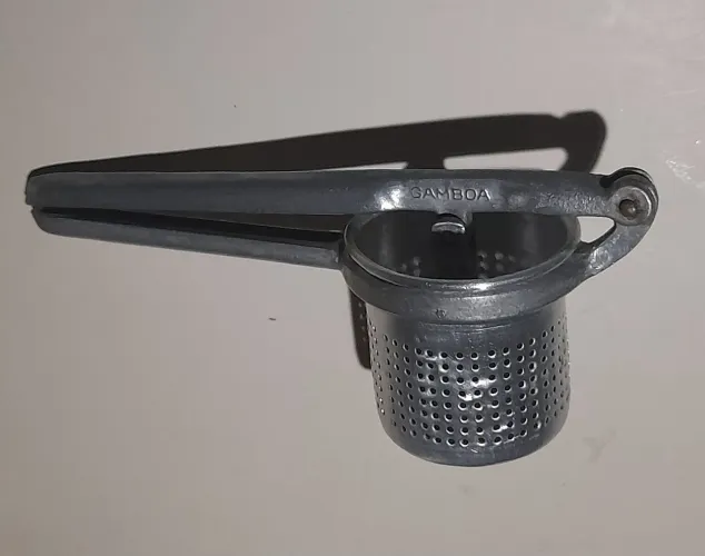 Amassador de Batata Antigo Gamboa