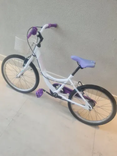 Vendo Bicicleta CALOI Ceci feminina  aro 20