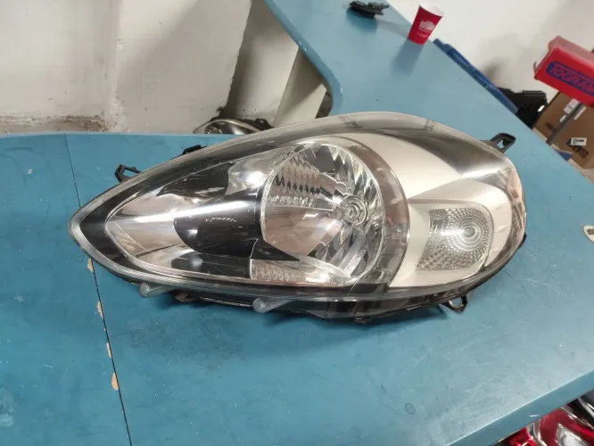 FAROL Punto esquerdo 
