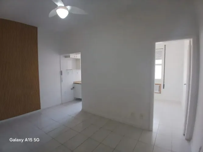 Imóvel para aluguel possui 35 metros quadrados com 1 quarto em Flamengo - Rio de Janeiro -