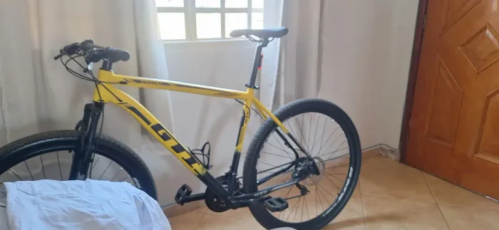Bicicleta aro 29 quadro 21 GTI