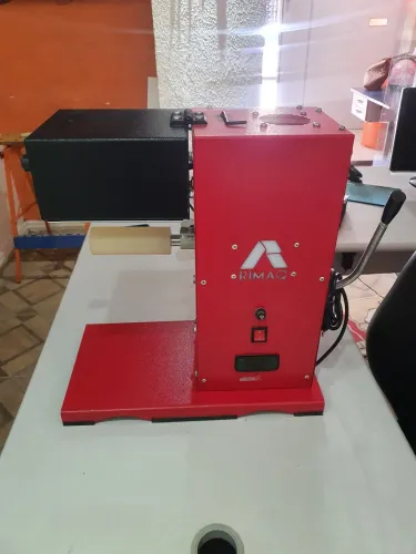 Maquina de fabricar Brindes Diversos