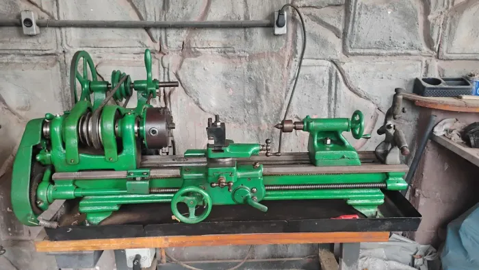 Torno Mecânico de Bancada