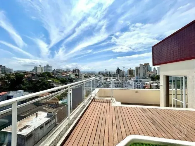 Cobertura para Venda em Florianópolis, Estreito, 3 dormitórios, 1 suíte, 3 banheiros, 2 va