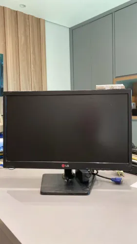 Monitor LG Flatrom 20 polegadas