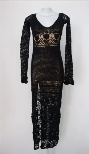 Vestido Longo de Crochê Preto Elegante