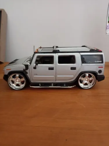 miniatura Hummer Jada 1/24