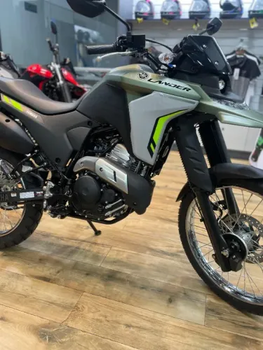 XTZ Lander 250 CONNECTED 2026 - 0km