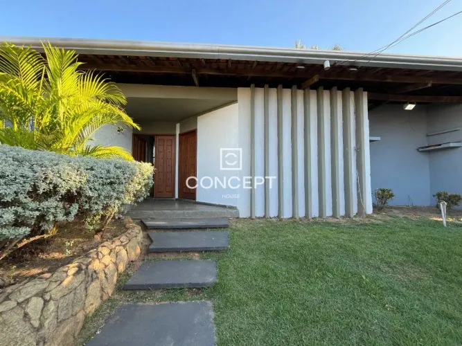CASA COMERCIAL DE ESQUINA NO JARDIM DAS AMÉRICAS - LOCAÇÃO