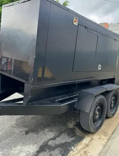 Gerador 180kVA  2013 Caterpillar - Revisado e Pronto p/ Usar 