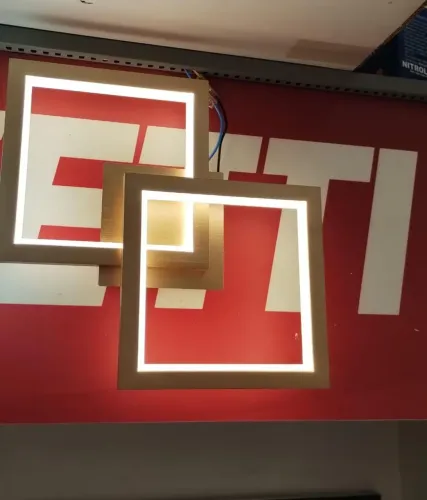 Luminária de teto moderna em formato de quadrado