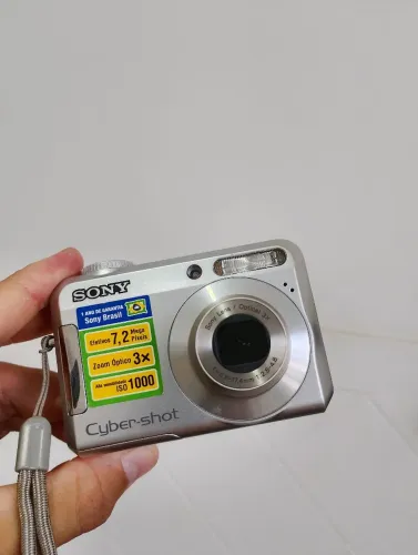 Camera Sony CyberShot s650 7mp funcionando perfeitamente e em ótimo estado de conservação 