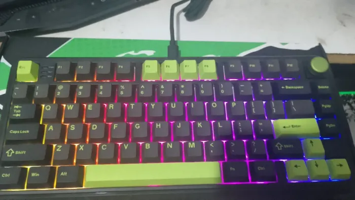 Teclado magnetico mechland m75