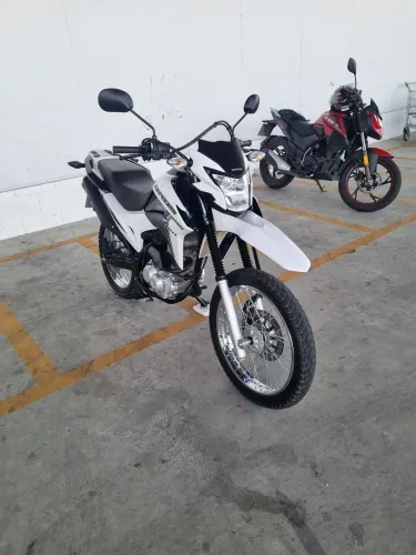 BROS 160 ESDD 2023. Estado de zera Único dono!!