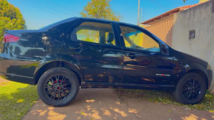 Fiat Siena Sporting 1.6 Flex 16V 4P 2011
