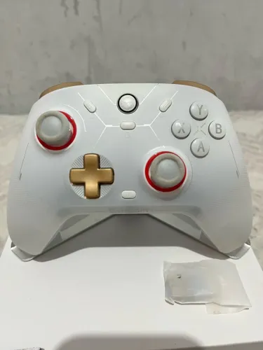 Controle GameSir Cyclone 2 (com Base de Carregamento) - Seminovos / Impecável