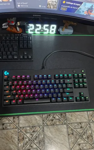 Teclado Gamer - Logitech G PRO