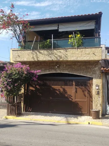 LINDO SOBRADO À VENDA NO JAÇANÃ