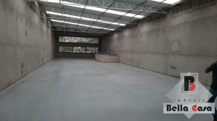 Galpão a venda Vila Carrão com entrada para container