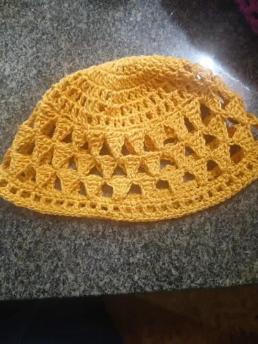 Touquinha de crochê 