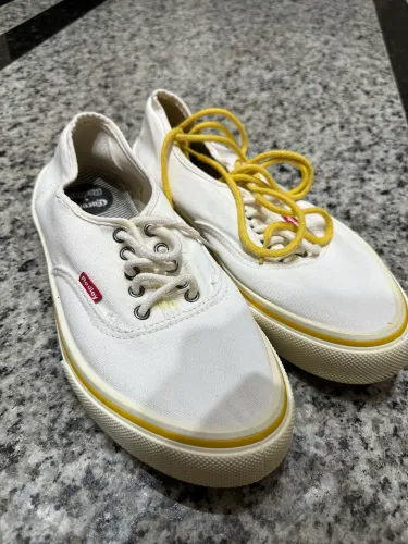 02 PARES DE TÊNIS REDLEY MODELO CORONA 41 ED LIMITADA