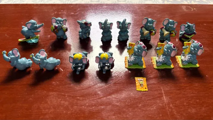 Coleção elefante Kinder ovo