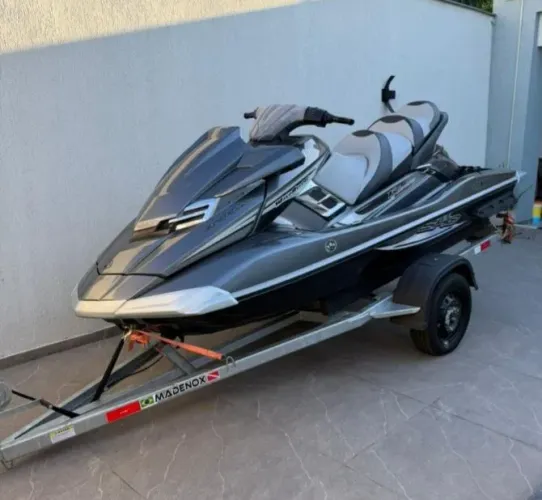 Jet-ski Yamaha  1.8  2012- 3 lugares 