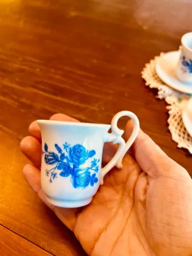 Jogo Antigo Anos 70/80 - 6 Xícaras De Café Com Pires Porcelana Veracruz