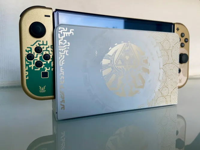 Nintendo Switch OLED Edição Especial Zelda