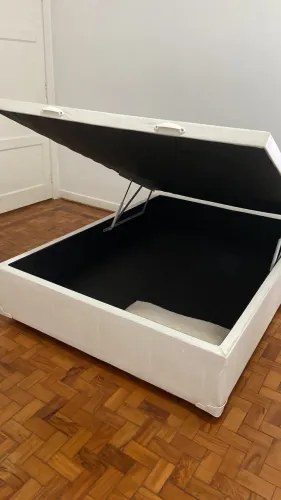 Cama box baú excelente estado e ótima qualidade