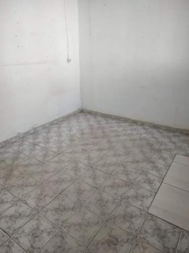 EXCELENTE IMOVEL SITUADO A BEIRA DA DUTRA COM FACIL ACESSO , PODE SER FEITO COMERCIA E RES