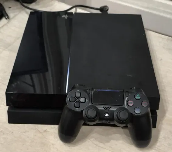 Super Promoção! Playstation 4 Fat apenas R$1000,00 no Pix