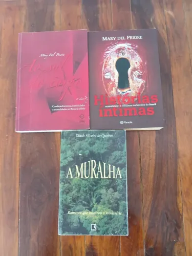 Livros de literatura, história ,inteligência emocional, letras, e vendas 