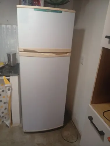 Vendo geladeira Consul Duplex 