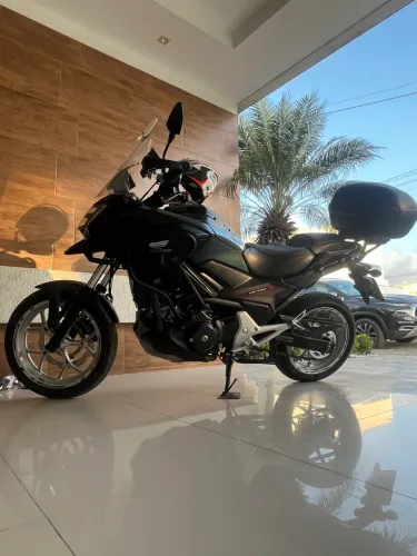 Honda NC750X 2021 Quitada 46mil km Pneus Novos Baú