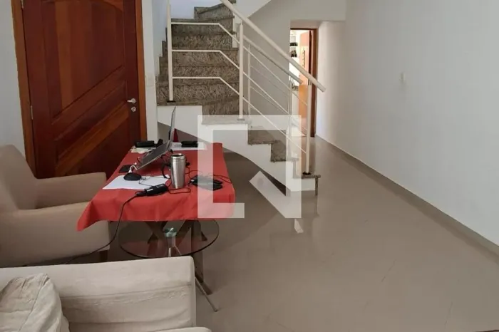 Casa à Venda - Água Fria, 3 Quartos, 102 m2