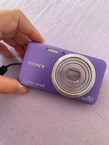 Vendo câmera Sony cybershot DSC-W630